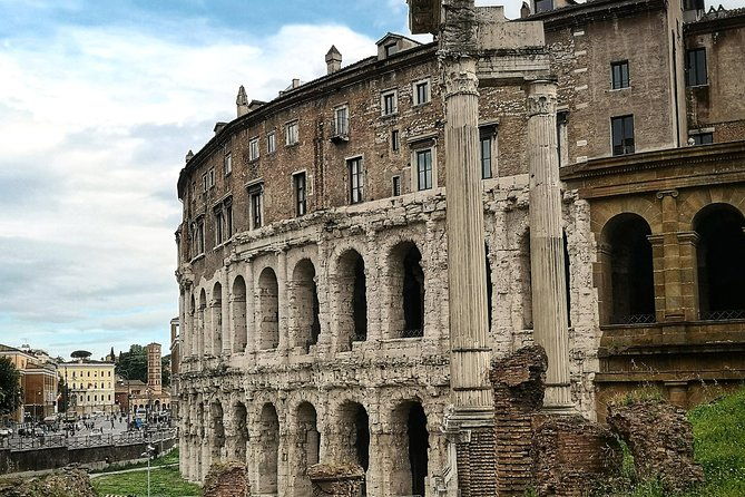 private-rome-off-the-beaten-path-tour-discover-its-overlooked-city-center