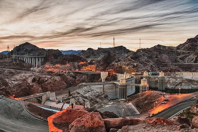 private-roundtrip-from-las-vegas-to-hoover-dam-by-suv-3-5-hrs
