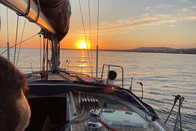 private-sailing-w-wines-in-lisbon