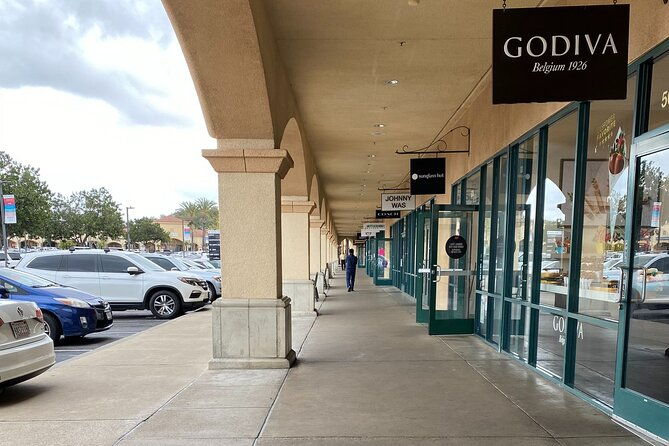 Private Shopping Tour From Los Angeles to Camarillo Outlets