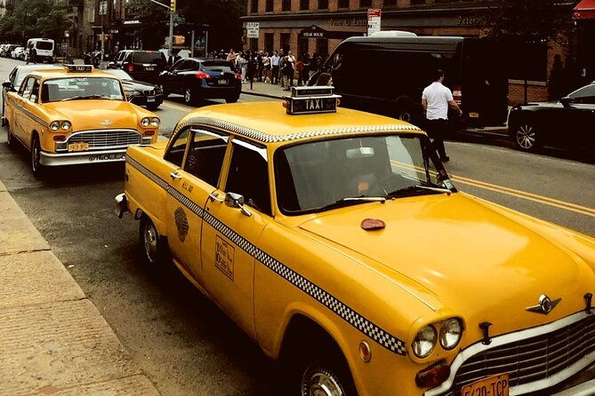 private-tour-of-manhattan-by-vintage-nyc-taxi-cab