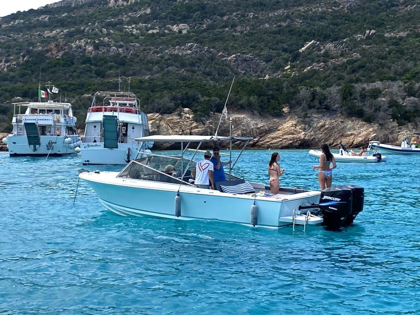 private-tour-on-the-boat-in-the-la-maddalena-archipelago