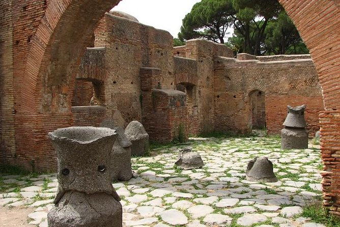 private-tour-ostia-antica-the-secret-ruins-of-rome