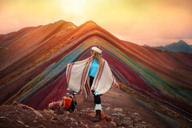 private-tour-to-rainbow-mountain-with-red-valley
