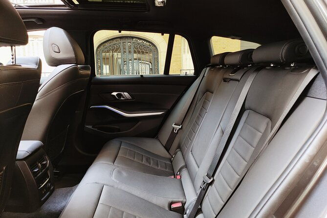 private-transfers-between-orly-airport-and-paris