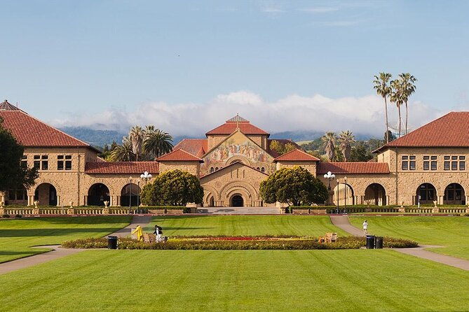 Private Walking Tour in Stanford University
