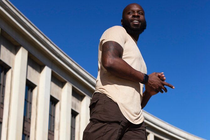 private-walking-tour-with-fashion-photographer-and-paris-guide