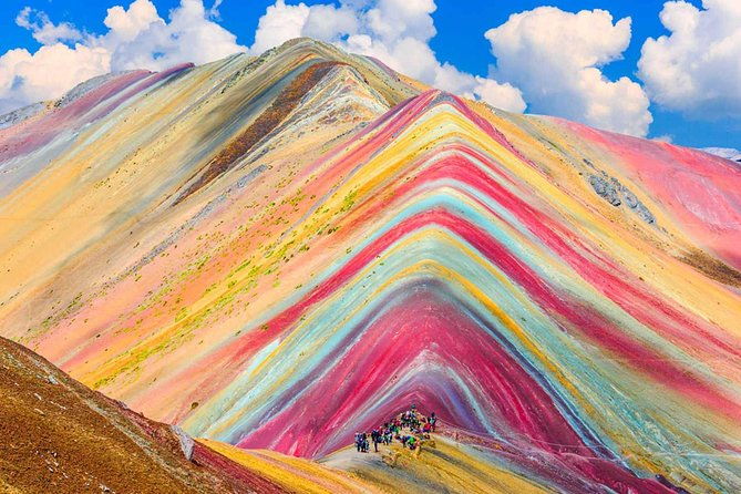 rainbow-mountain-excursion-7-colors-in-cusco