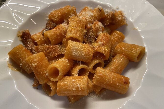 roman-4-course-dinner-filled-with-wine