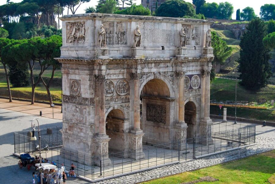 rome-colosseum-forum-experience-with-free-audio-guide-app