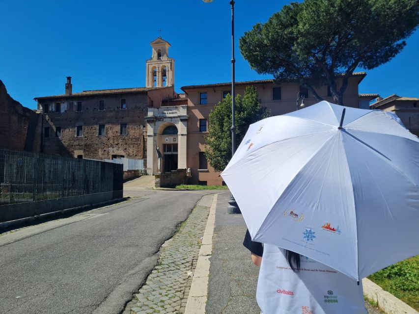 rome-colosseum-palatine-hill-and-roman-forum-guided-tour-3