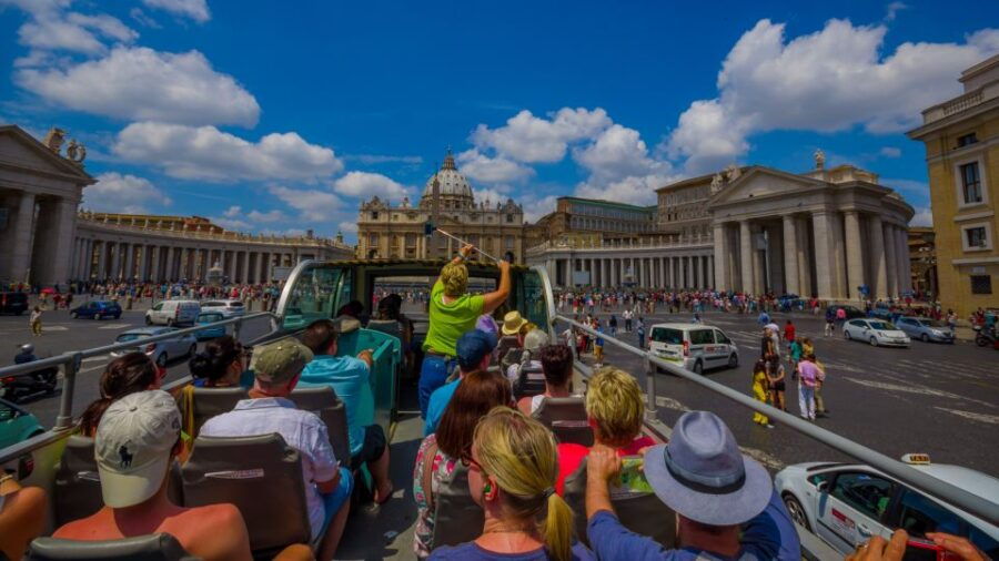 rome-hop-on-hop-off-bus-with-vatican-and-sistine-chapel