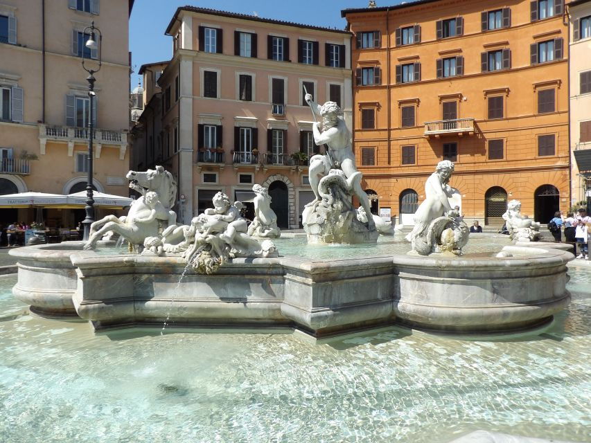 rome-main-squares-and-fountains-guided-walking-tour