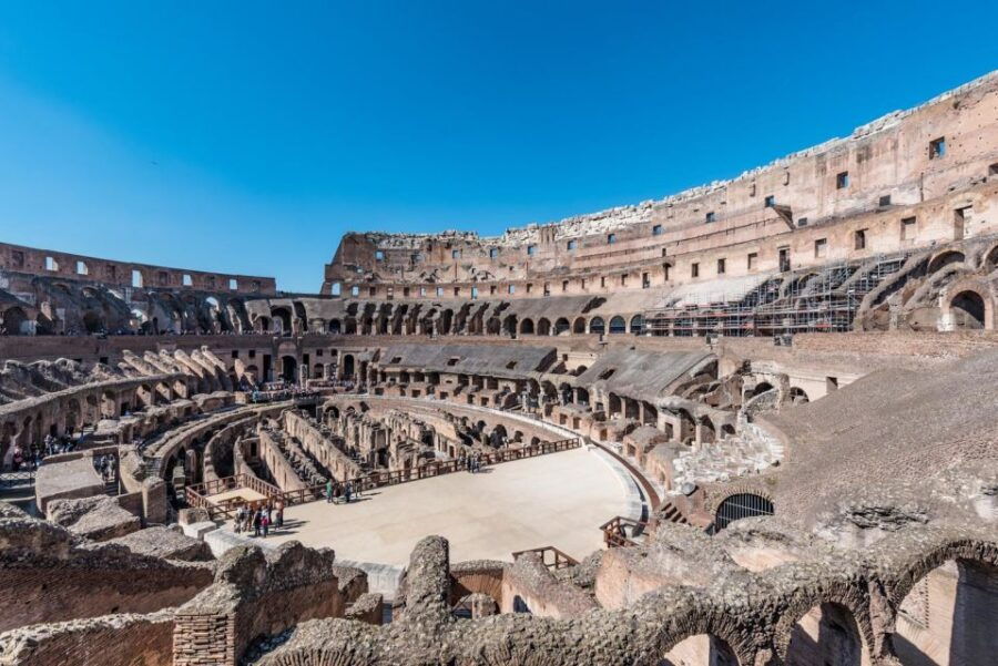 rome-roman-piazzas-with-colosseum-and-roman-forum-tour