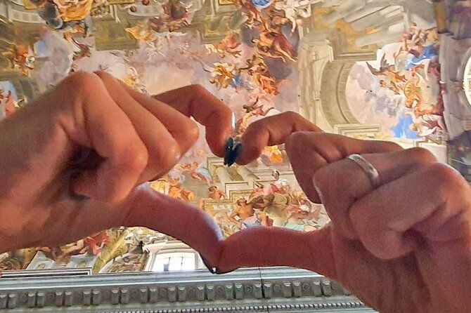 rome-sightseeing-private-tour-w-phd-guide-pantheon-trevi-navona-spanish-steps