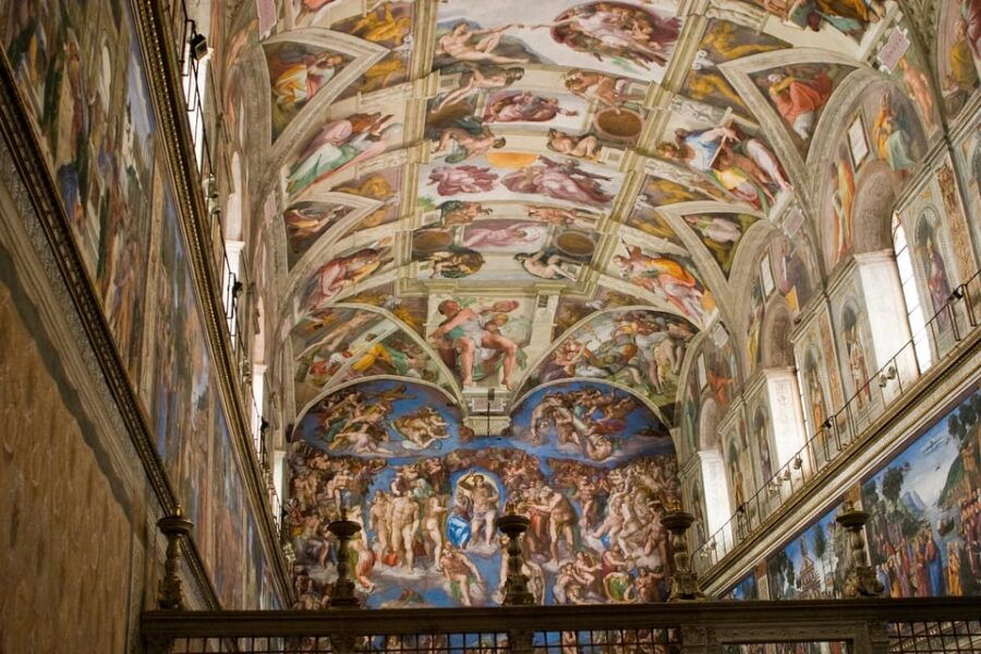rome-small-group-vatican-museum-sistine-chapel-st-peters