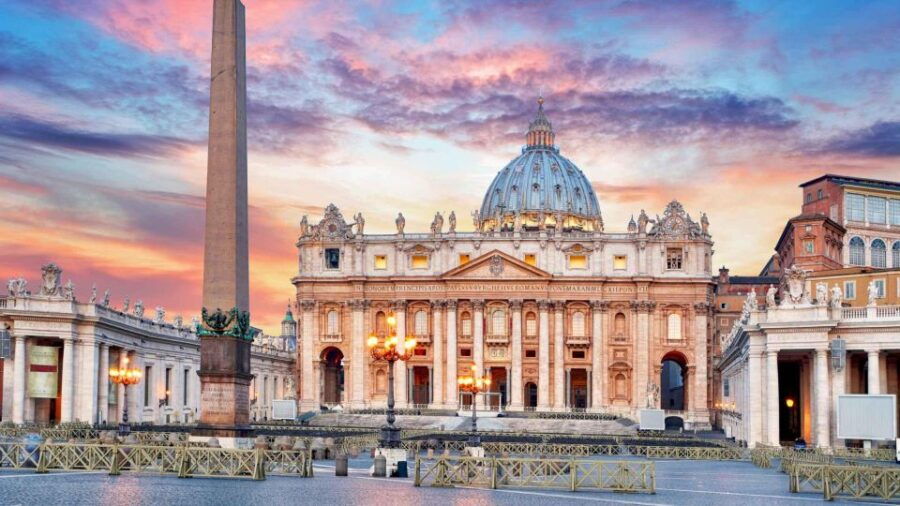 rome-st-peters-papal-tombs-with-dome-private-tour-guide