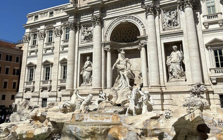 rome-trevi-fountain-and-piazza-navona-underground-tour