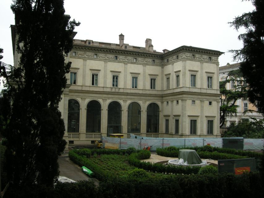 rome-villa-farnesina-renaissance-tour