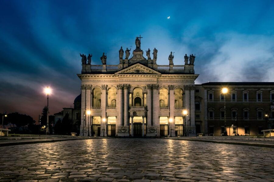 romes-new-years-private-tour-toast-to-2026-by-golf-cart