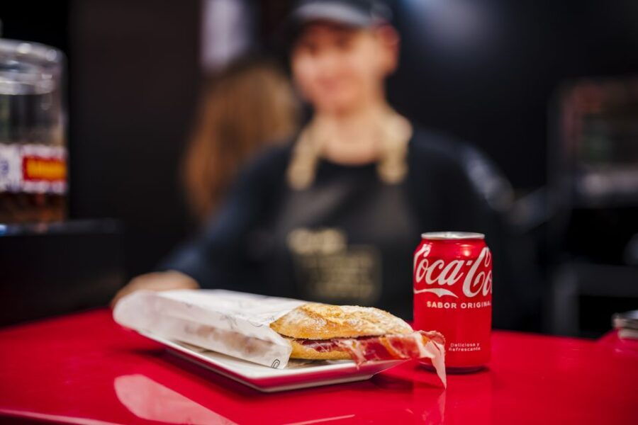 sagrada-familia-jamon-iberico-sandwich-drink-to-go