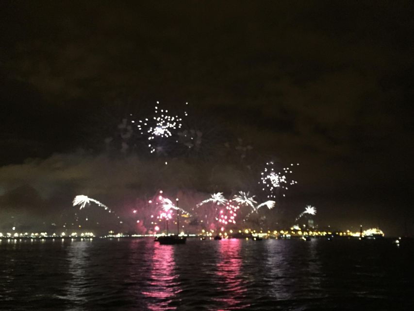 sail-into-2026-lisbon-fireworks-from-the-river