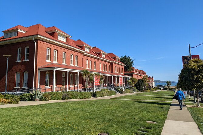 san-francisco-presidio-scavenger-hunt-walking-tour-and-game