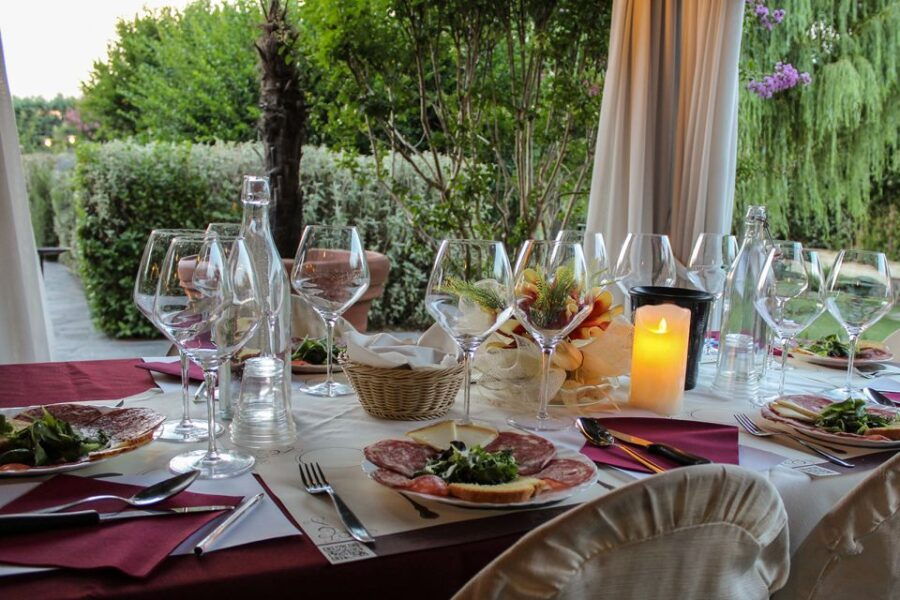 san-gimignano-lunch-or-dinner-at-a-winery-with-wine-tasting