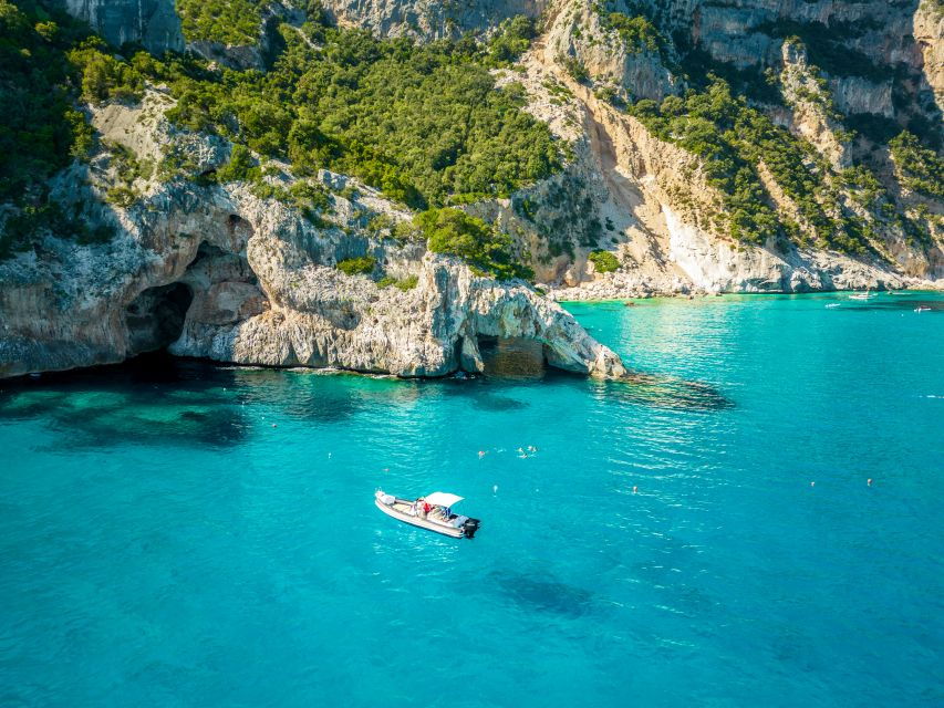 santa-maria-navarrese-cala-goloritze-and-mariolu-boat-tour
