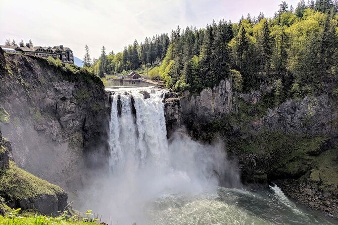 Seattle Wine and Waterfall - Private Luxury Day Tour With Lunch