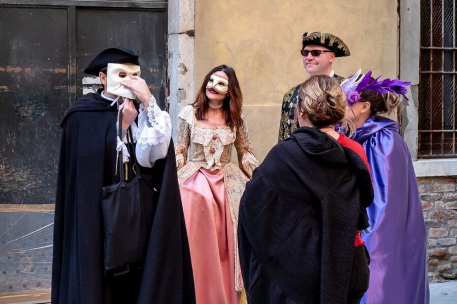 secrets-of-venice-carnival-and-life-of-casanova-tour
