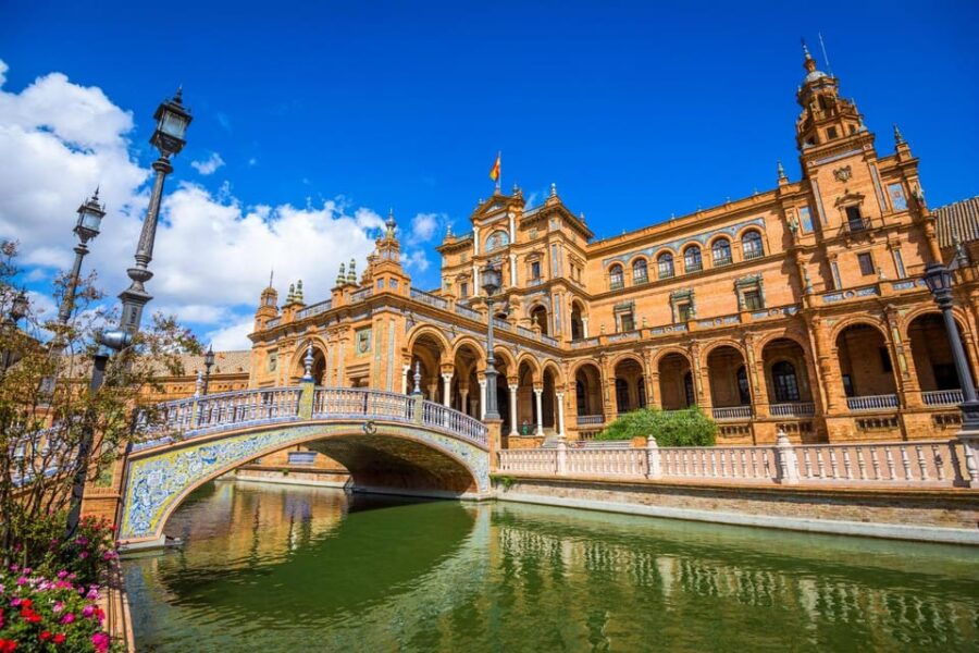 seville-express-walk-with-a-local-in-60-minutes