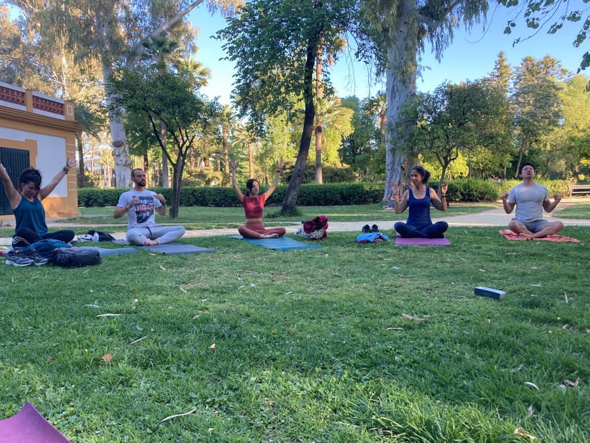 seville-group-yoga-classes-all-levels-in-french
