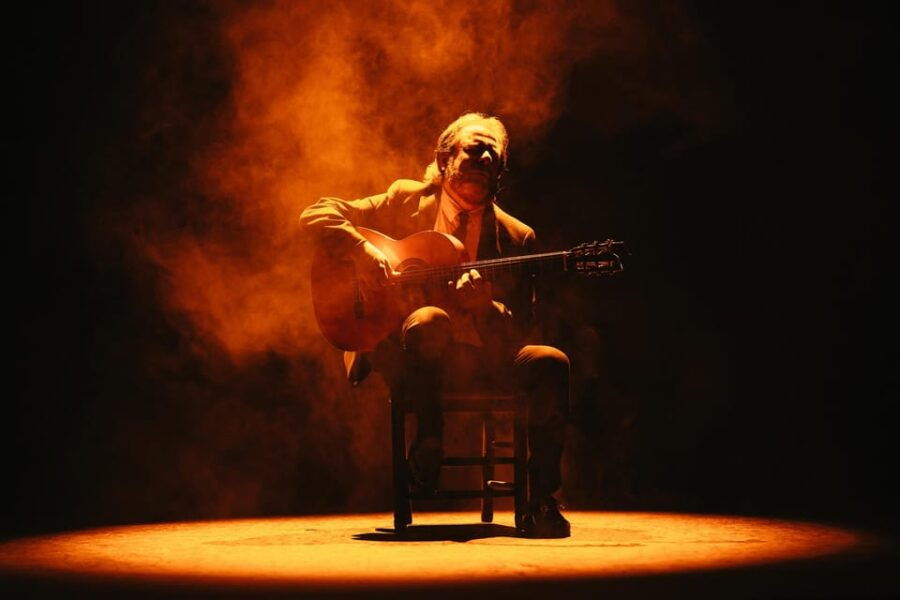 seville-live-flamenco-dancing-show-ticket-at-the-theater