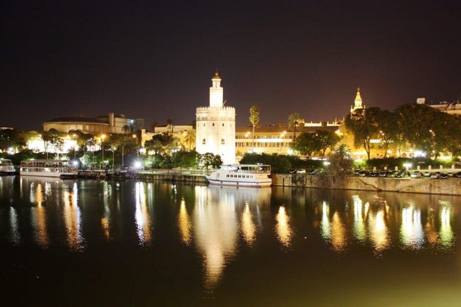 seville-night-tour-a-must-see