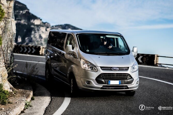 shared-shuttle-service-from-naples-central-station-to-praiano