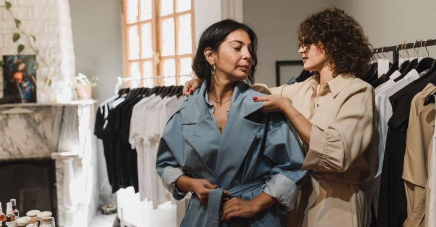 shopping-parisian-style-with-a-stylist