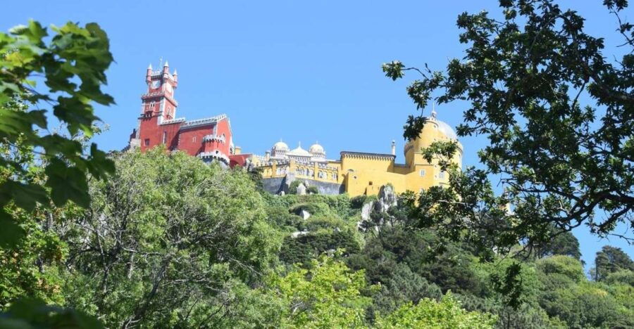 sintra-and-cascais-private-tour-with-a-local