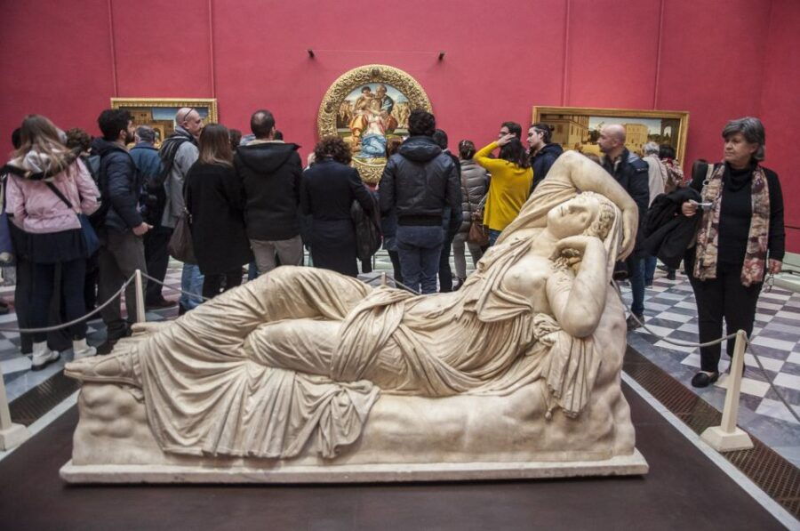 skip-the-line-guided-tour-of-accademia-duomo-and-uffizi