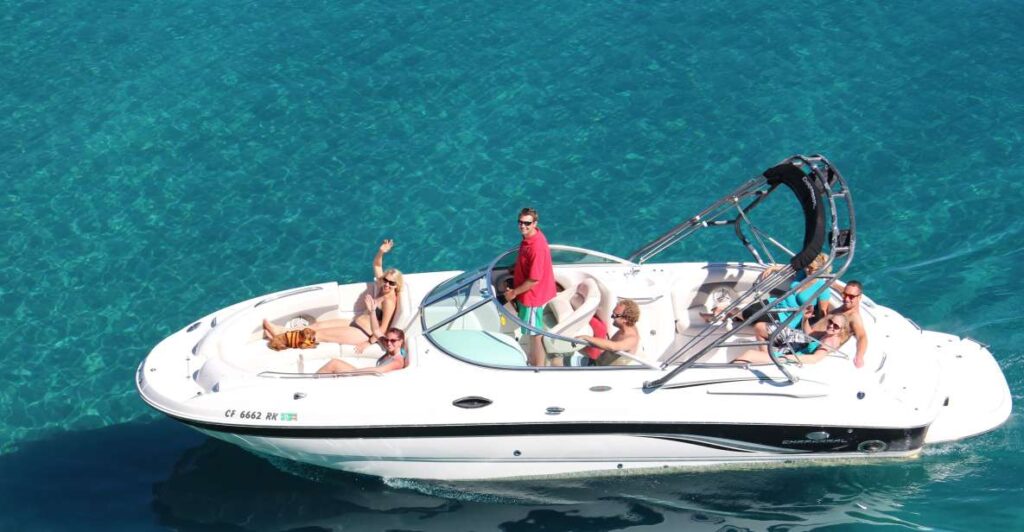 South Lake Tahoe: 3-Hour Customizable Tour on a 28-Foot Boat
