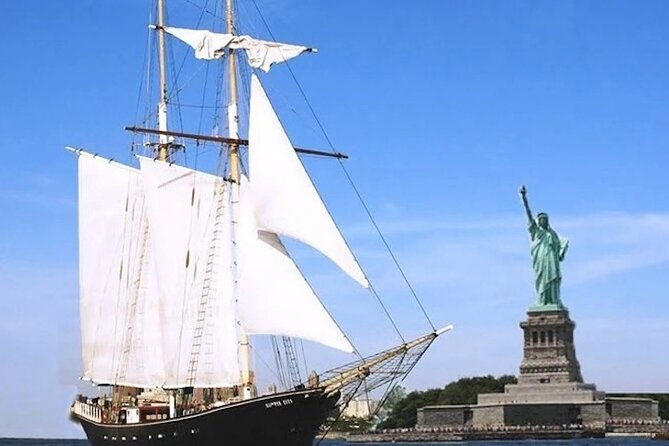 statue-of-liberty-sailing-experience-and-3hr-nyc-walking-tour