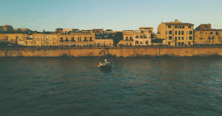 syracuse-boat-tour-with-aperitif