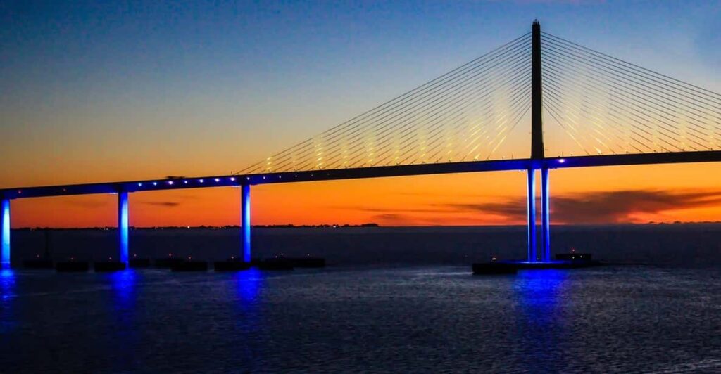 Tampa Bay: Private Sunset Cruise With Champaign or Wine