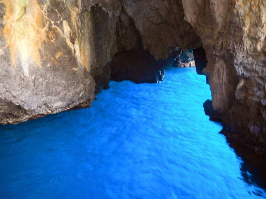 taormina-boat-tour-with-aperitif-on-isola-bella