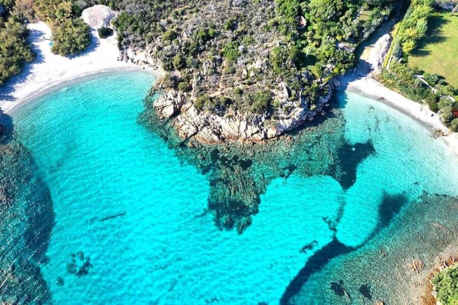 tavolara-tour-with-15-meters-vintage-sailboat-with-aperitif