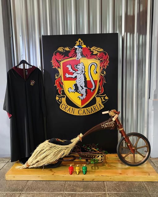 teror-visit-to-art-on-wheels-gallery