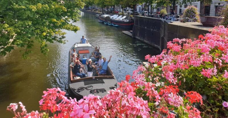 the-hague-city-canal-cruise