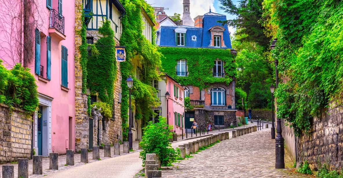 the-heart-of-paris-montmartre-and-historical-monuments