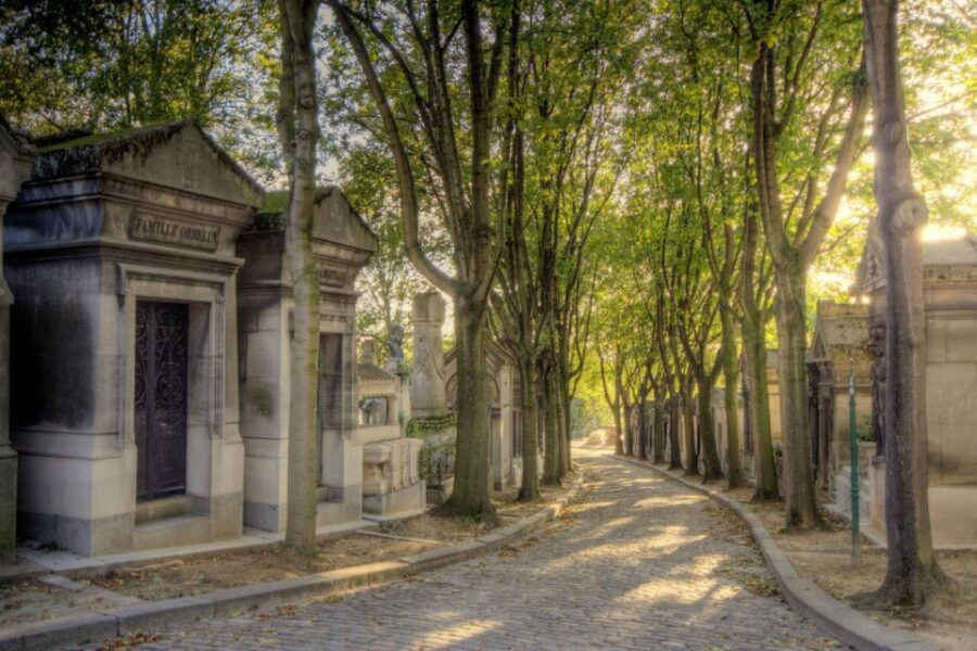 the-pere-lachaise-cemetery-guided-2-hour-small-group-tour