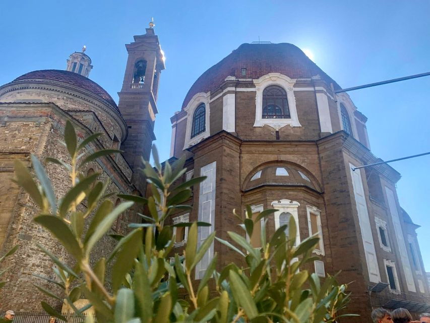 the-places-of-the-medici-family-the-palace-and-the-chapels